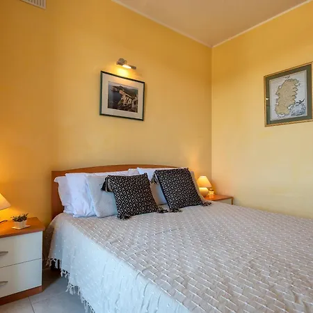 Con Piscina - - “villa Elena” Villa Alghero