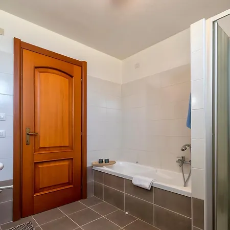 빌라 Con Piscina - - “villa Elena” 알게로