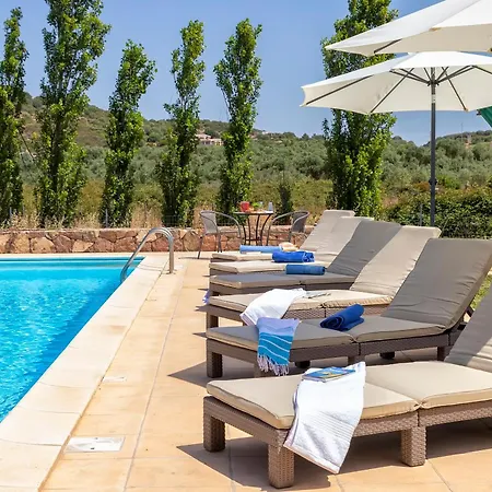 Con Piscina - - “villa Elena” Villa *
