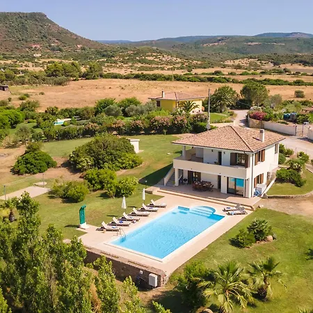 Con Piscina - - “villa Elena” Villa Alghero