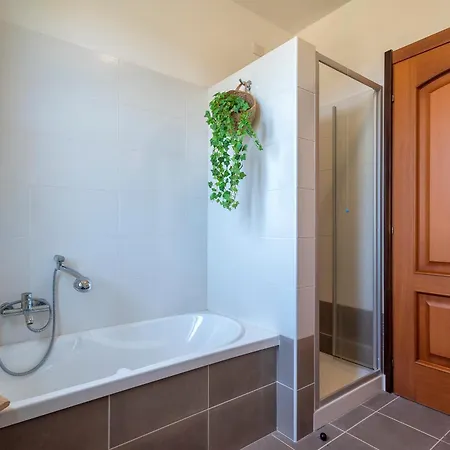 Villa Con Piscina - - “villa Elena”